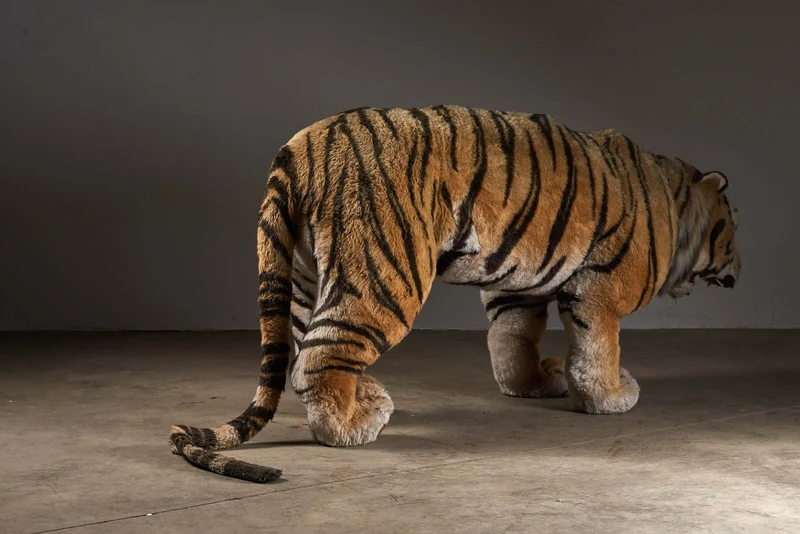 Life-Size Plush Toy Tiger Sculpture With Mechanical Head Lift
