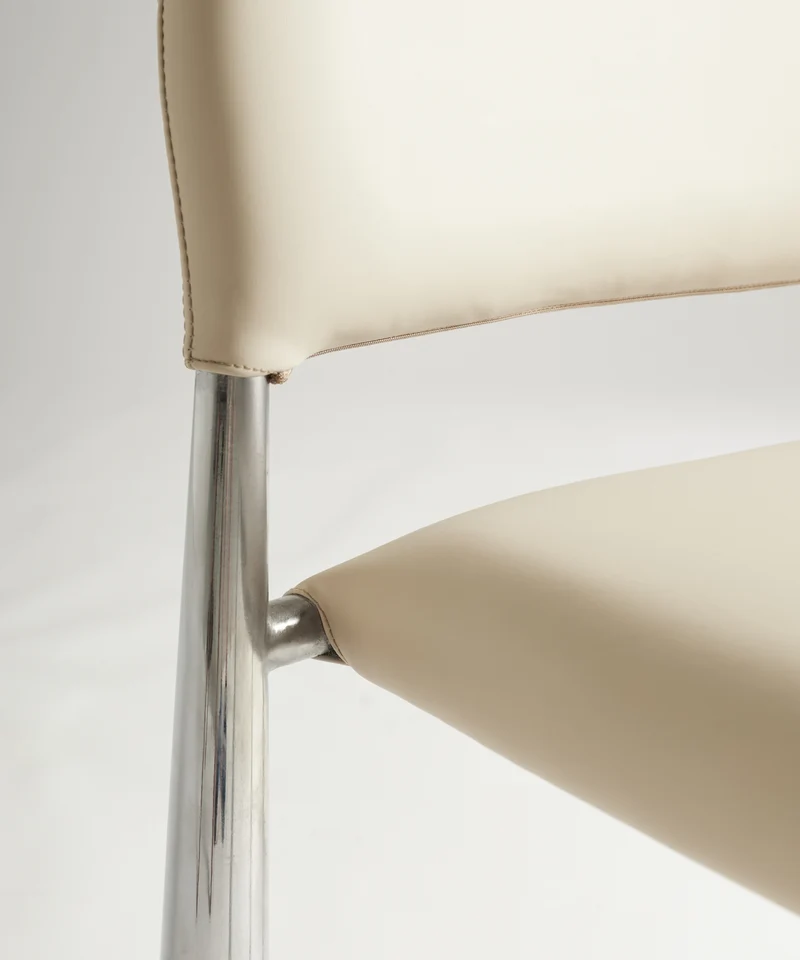 Silla de Comedor en Metal Tapizada Blair PU