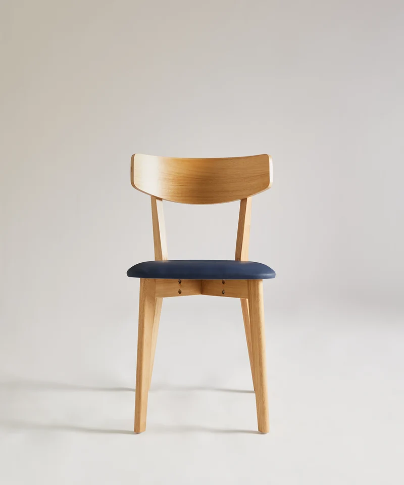Silla de Comedor de Madera Maciza y Tapizada Aria