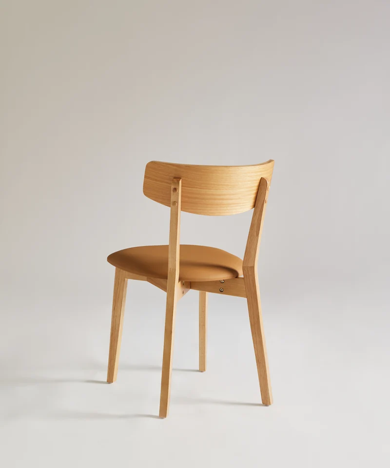 Silla de Comedor de Madera Maciza y Tapizada Aria