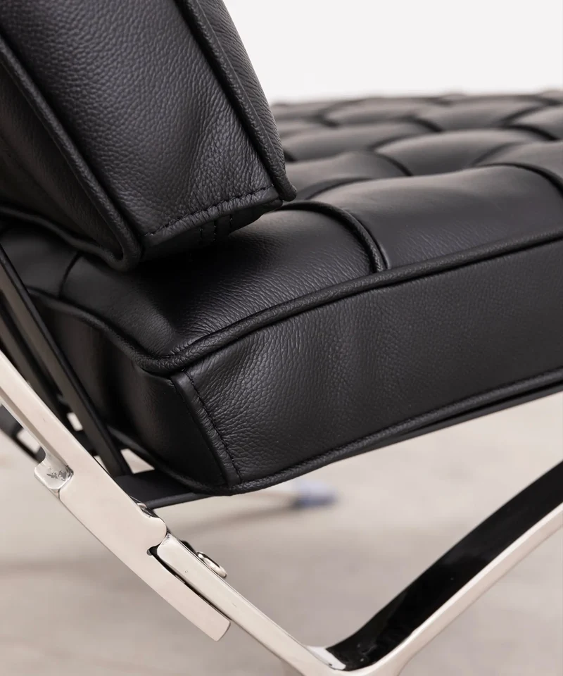 Silla de Acero Tapizada en Piel Italiana Seline