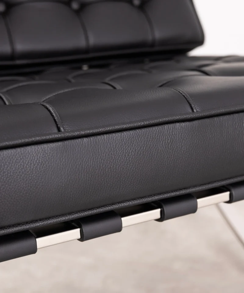 Silla de Acero Tapizada en Piel Italiana Seline