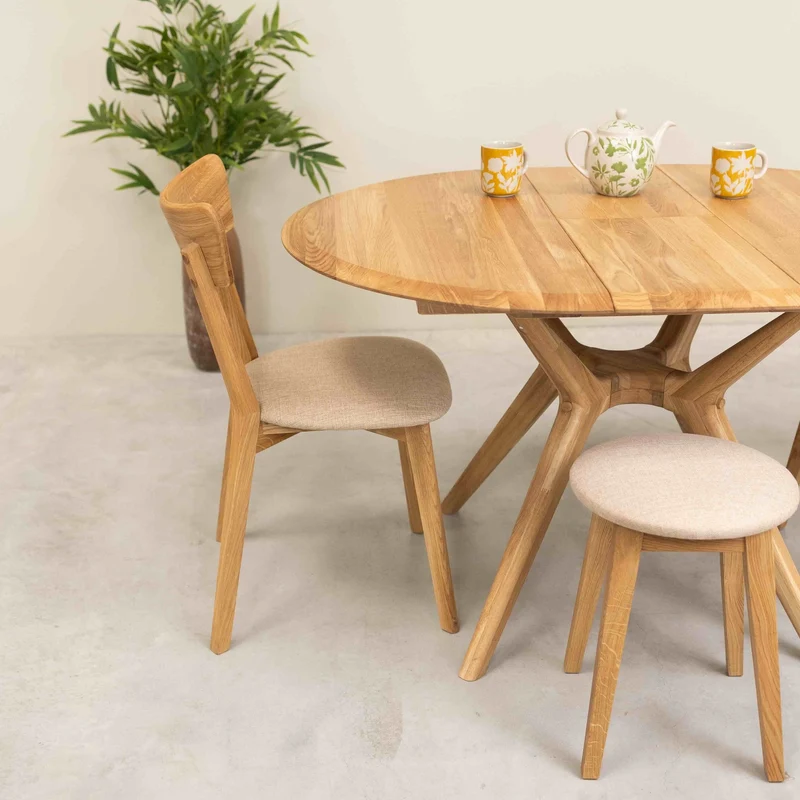 Table à manger ronde extensible en bois massif de chêne Carmen - NordicStory
