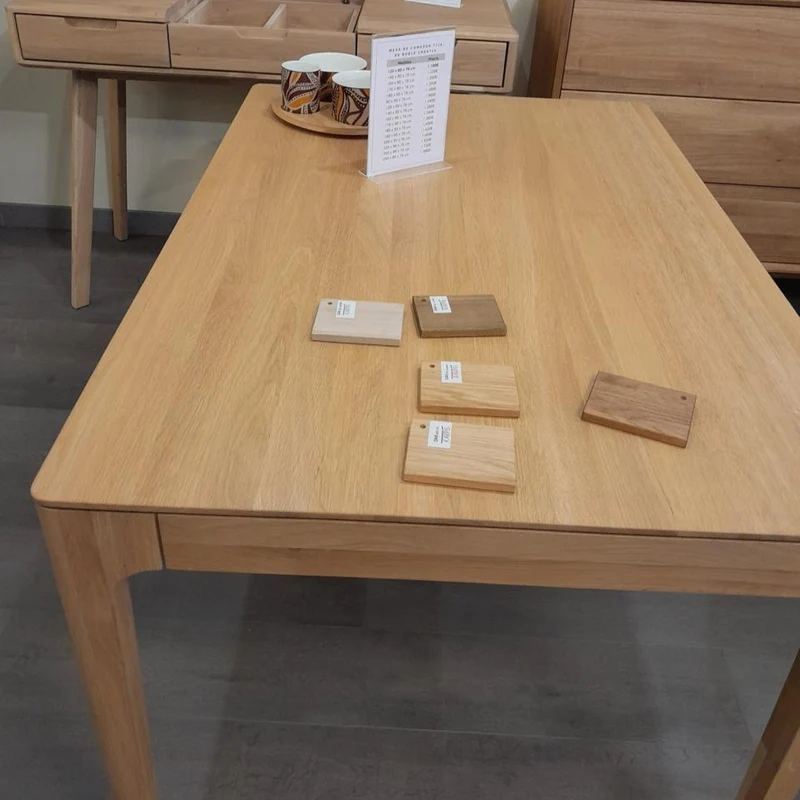 Table de salle à manger extensible en chêne massif CREATIV - VESKOR