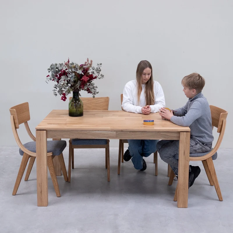 Table à manger en bois massif de chêne Krona - NordicStory