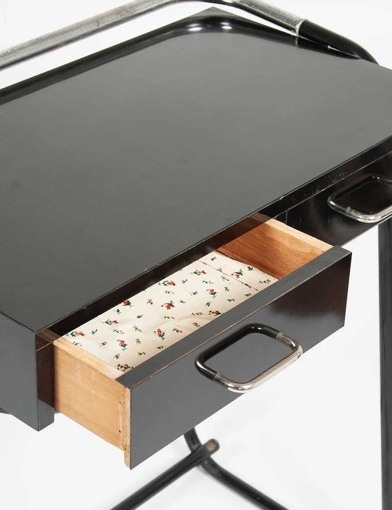 Console esprit Bauhaus