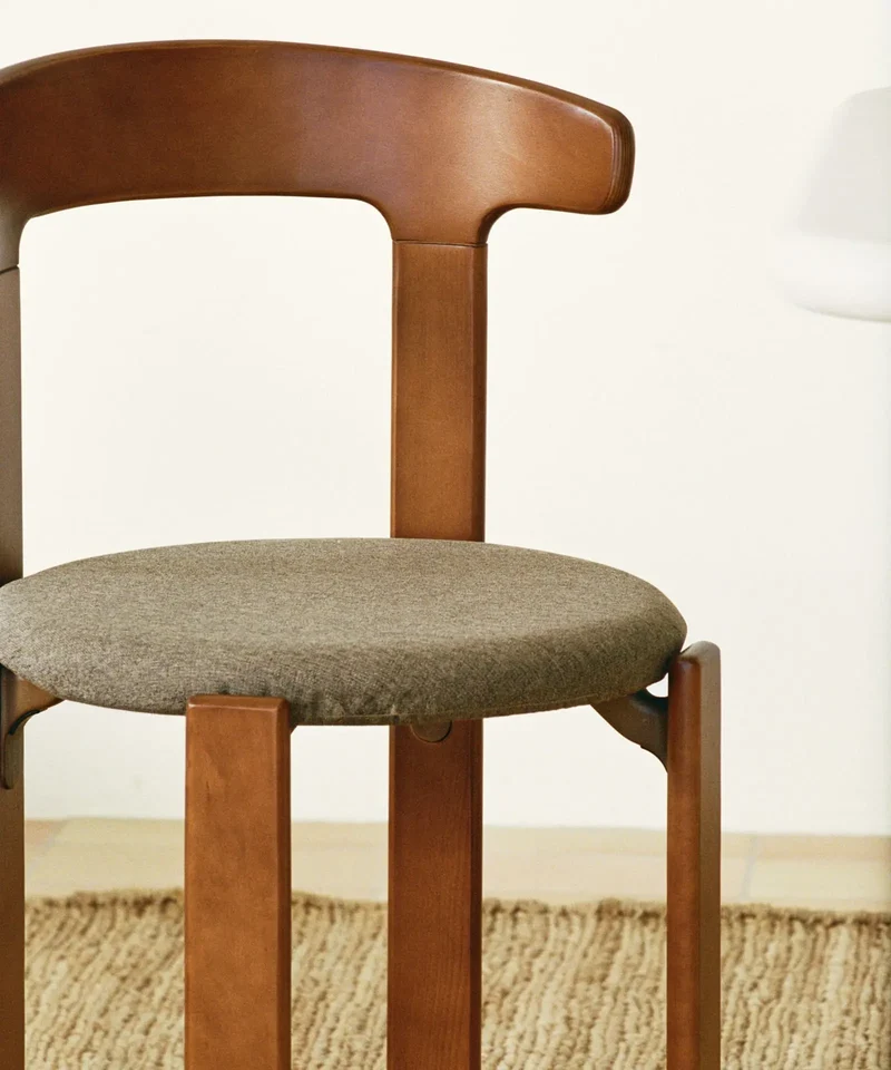 Silla de Comedor en Madera Tapizada Grim