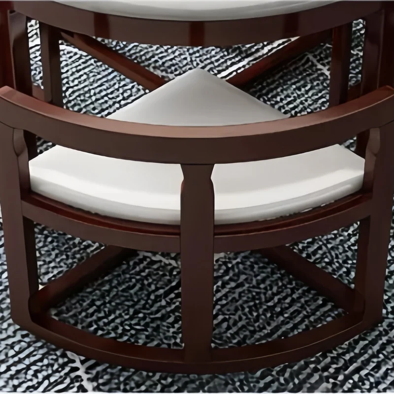 Ensemble table et chaises gigognes rondes en bois massif avec 4 chaises