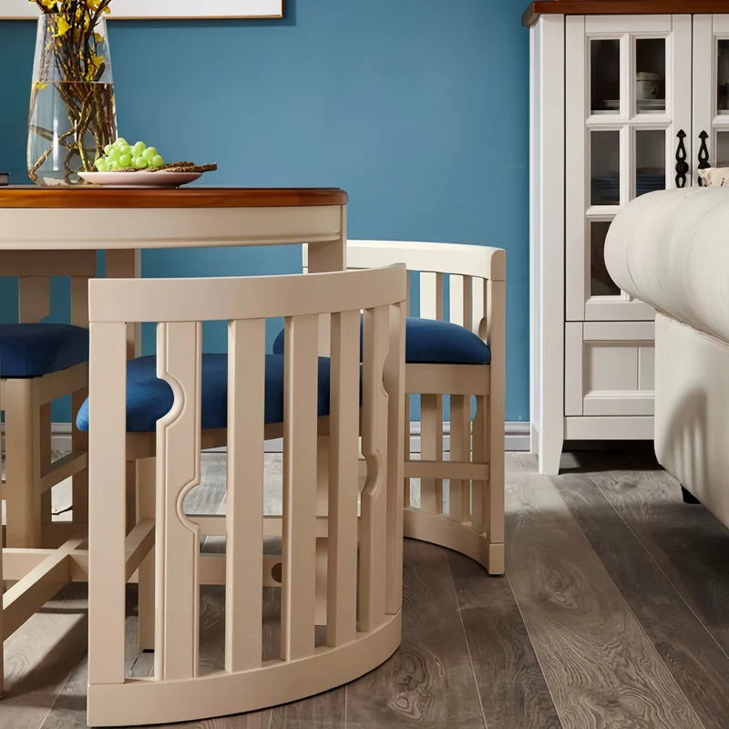 Ensemble table et 4 chaises gigognes rondes en bois massif, peu encombrantes
