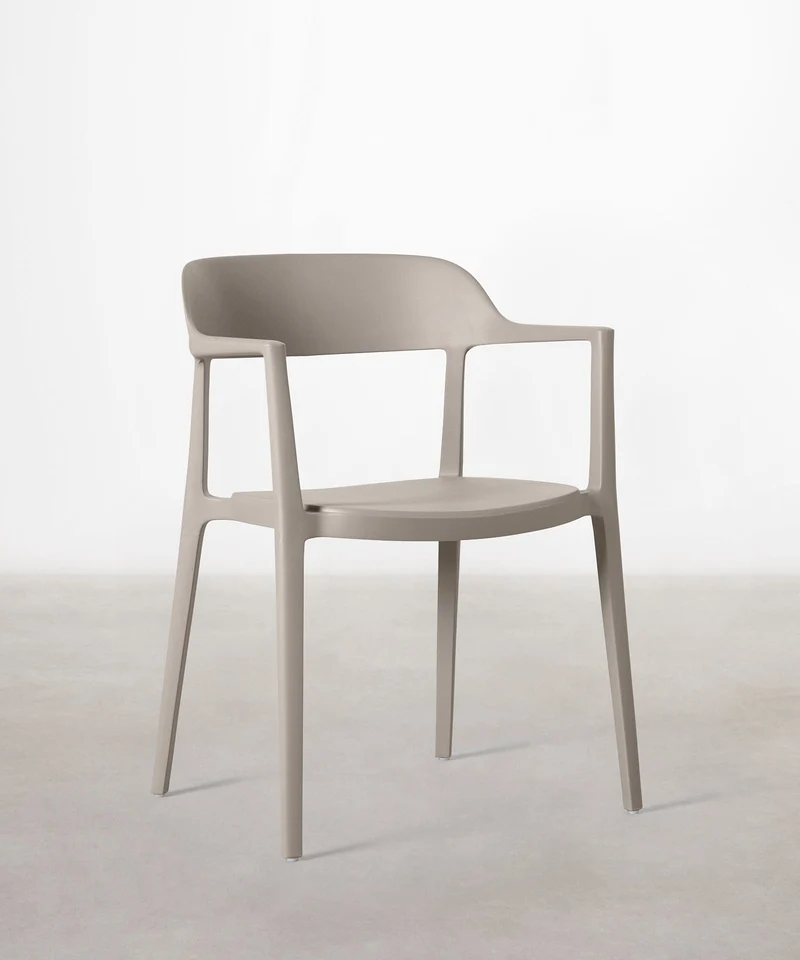 Silla de Polipropileno con Reposabrazos Naomi
