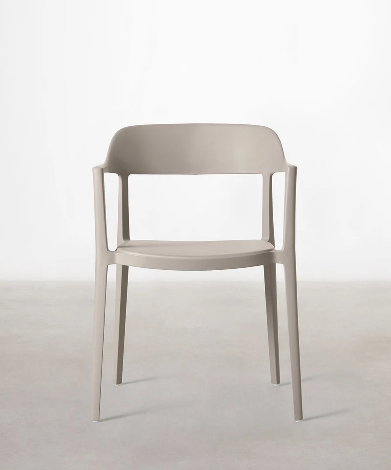 Silla de Polipropileno con Reposabrazos Naomi