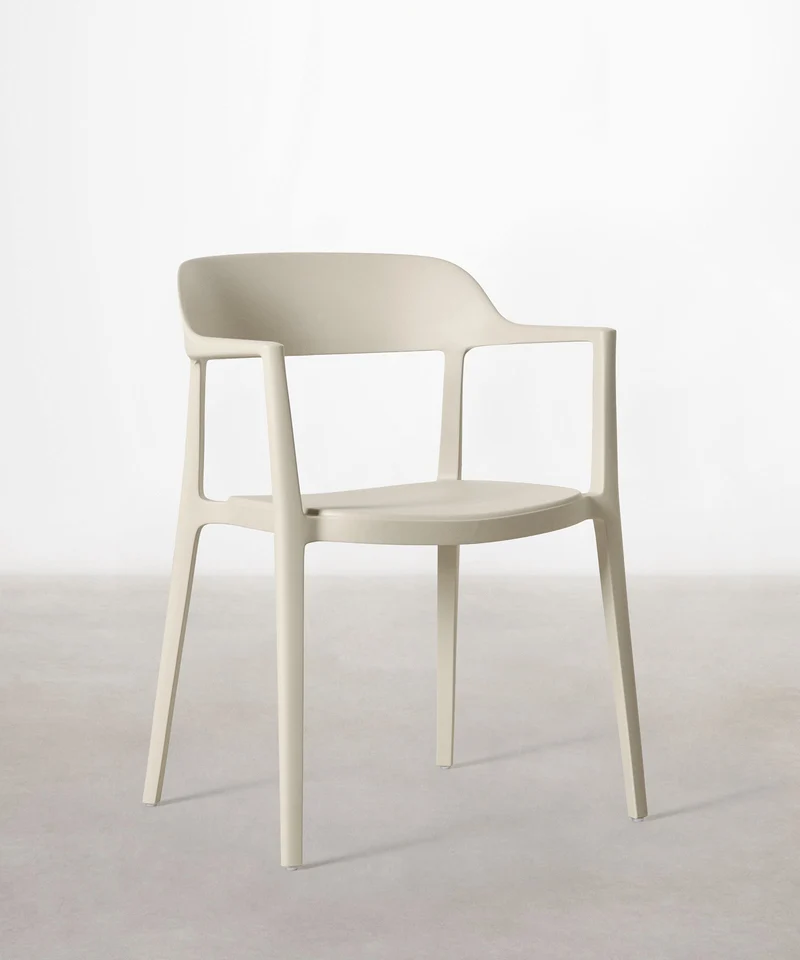 Silla de Polipropileno con Reposabrazos Naomi
