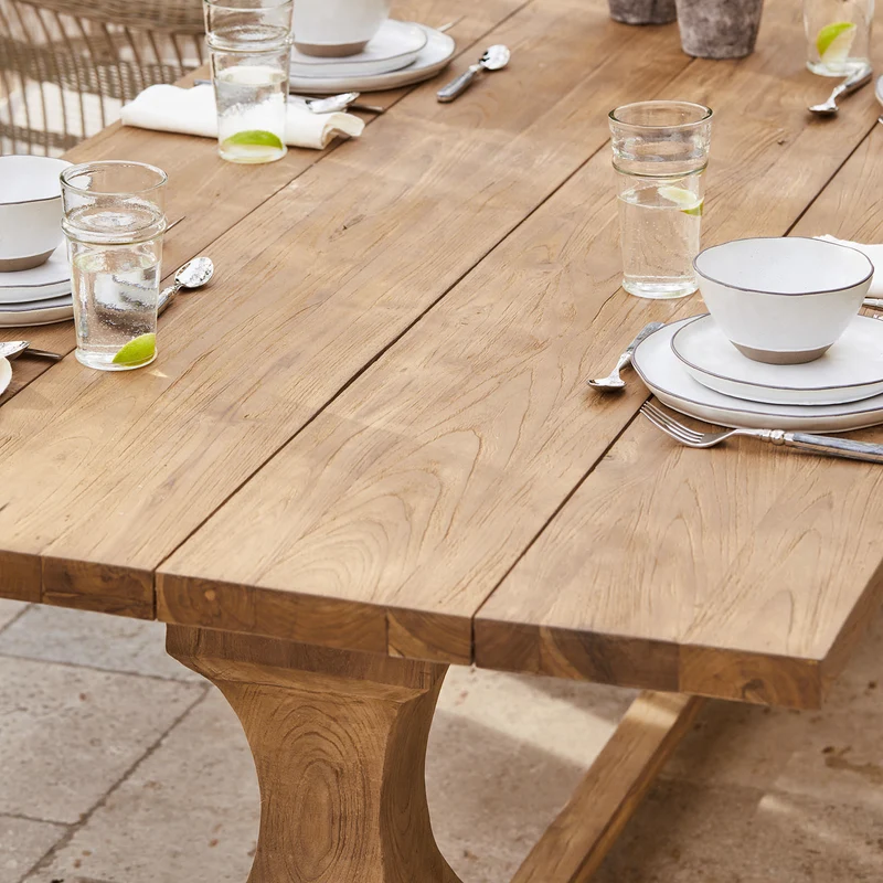 Table à manger LOBERON Devonshire 10 personnes en bois massif marron