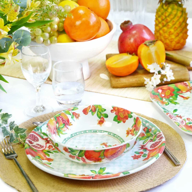 Grande assiette creuse en mélamine grenade - 19 cm