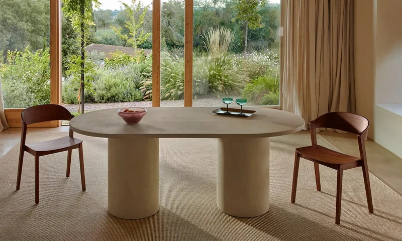 Mesa de Comedor Ovalada en Microcemento Juno
