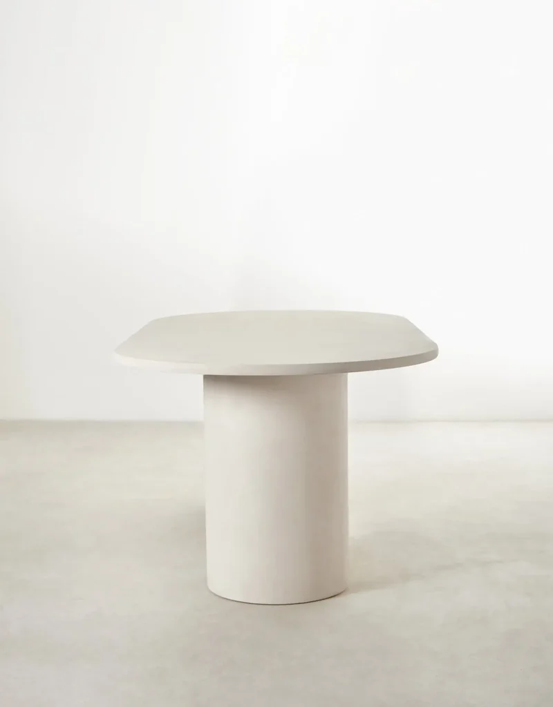 Mesa de Comedor Ovalada en Microcemento Juno