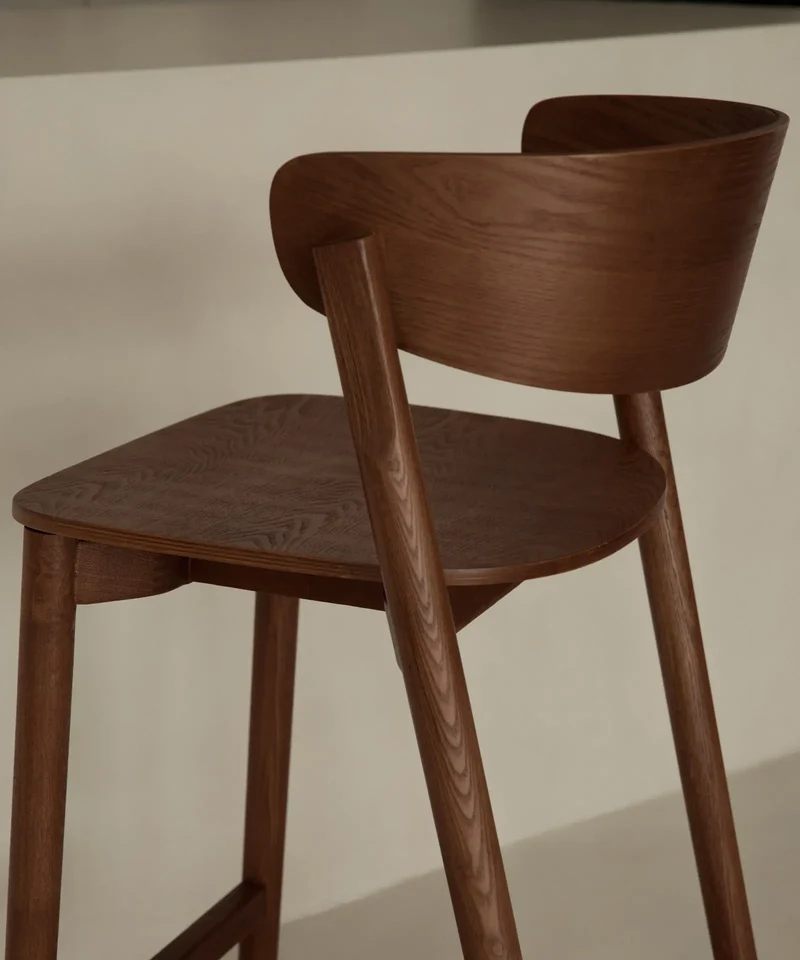 Taburete de madera Skog
