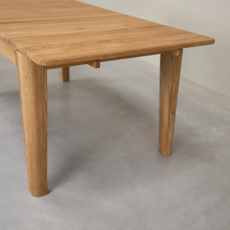 Table à manger rectangulaire extensible en bois massif de chêne Kodama - NordicStory