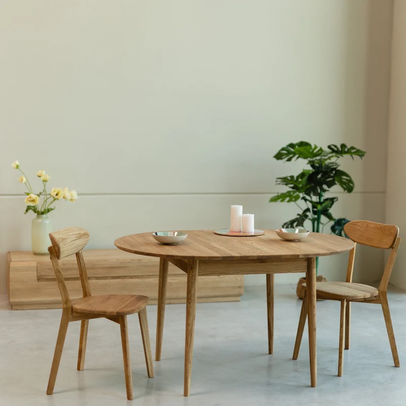 Table à manger ronde extensible en bois massif de chêne Malmo - NordicStory