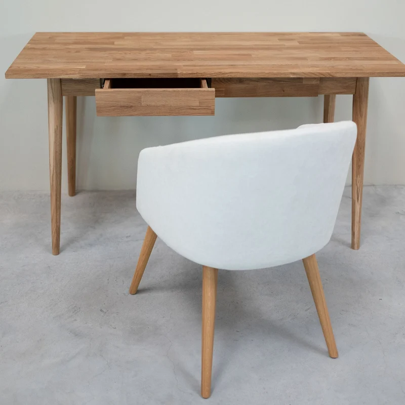 Chaise en bois massif de chêne Ana, revêtement - NordicStory