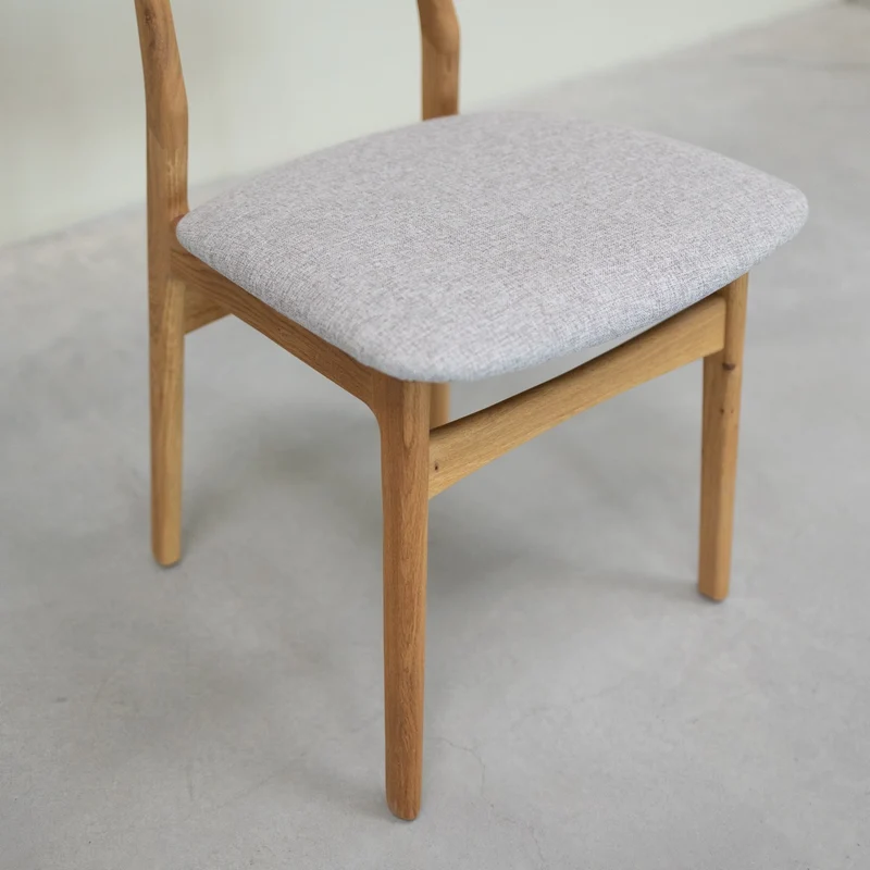 Chaise en bois massif de chêne Maxwell, revêtement - Lot de 2 ou 4 chaises - NordicStory
