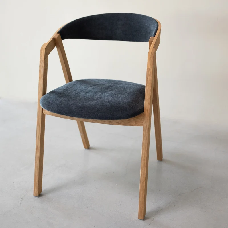 Chaise en bois massif de chêne Knut, revêtement Beige/Gris Anthracite - Lot de 2 ou de 4 chaises - NordicStory