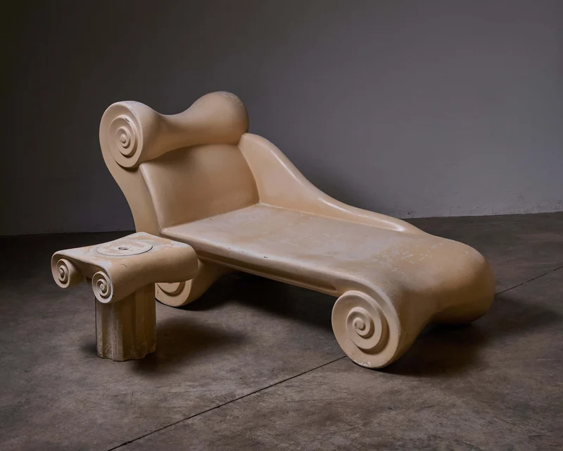 Ionic Column Chaise Longue