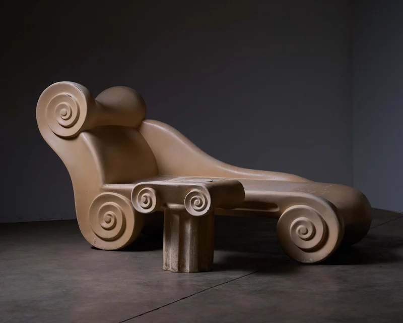 Ionic Column Chaise Longue