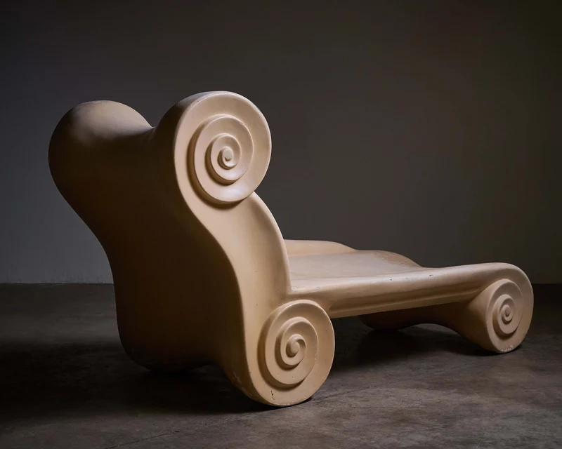 Ionic Column Chaise Longue