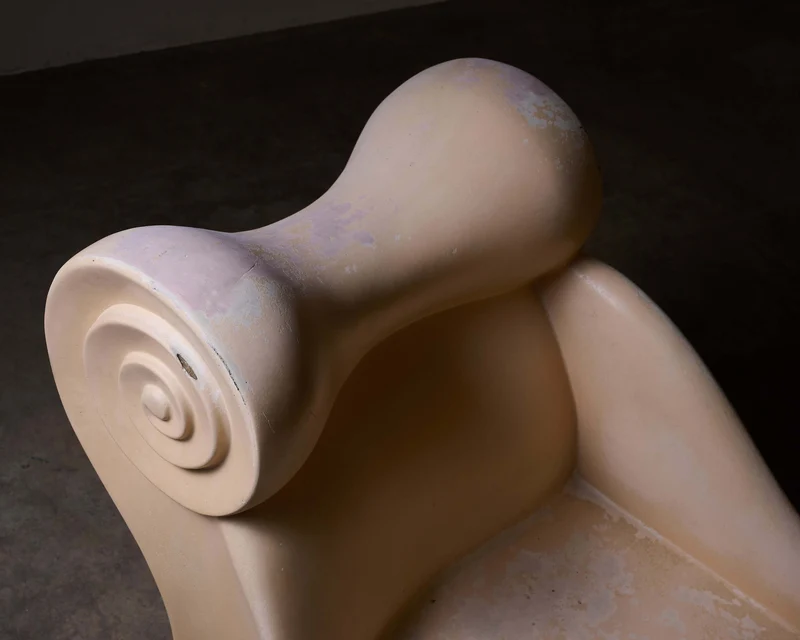Ionic Column Chaise Longue