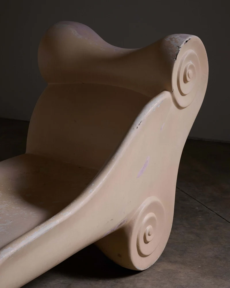 Ionic Column Chaise Longue