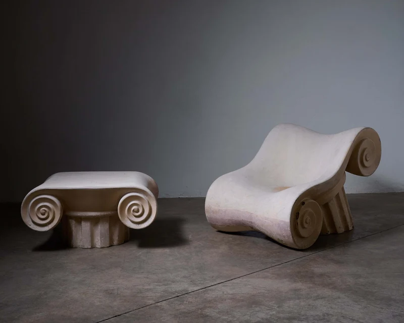 'Capitello' Chair with Ottoman