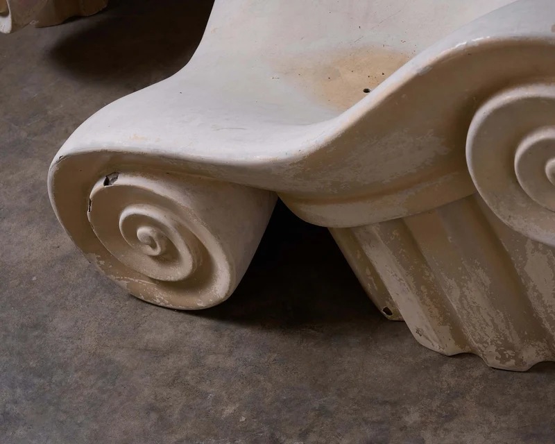 'Capitello' Chair with Ottoman