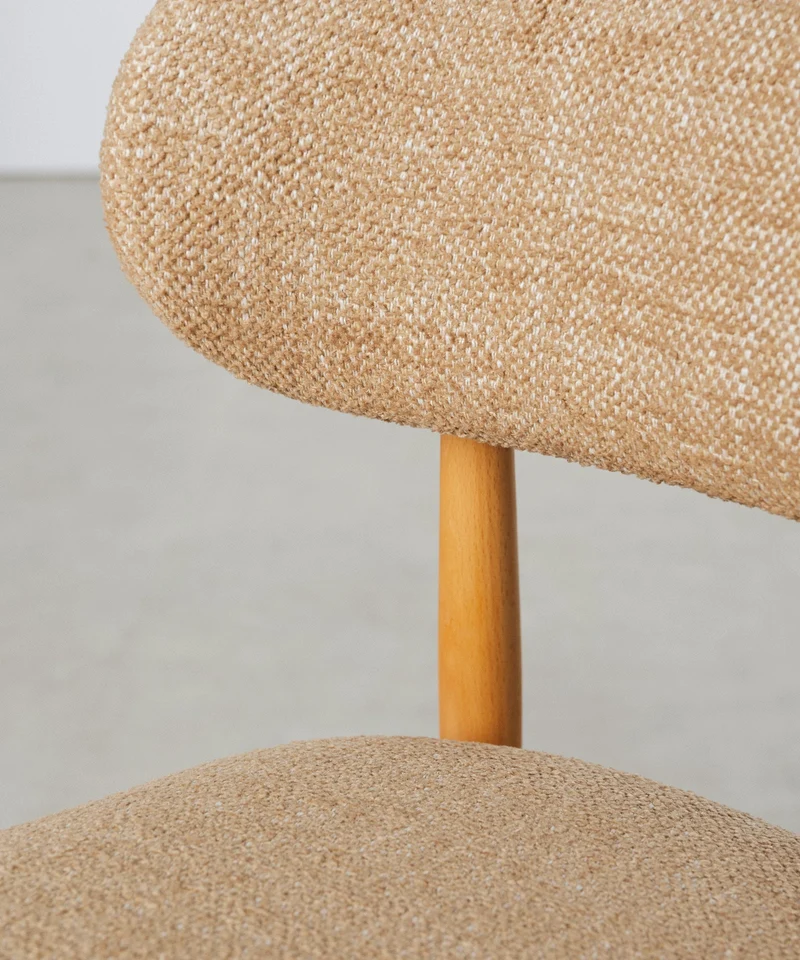 Silla de Comedor en Madera y Tapizada Dean