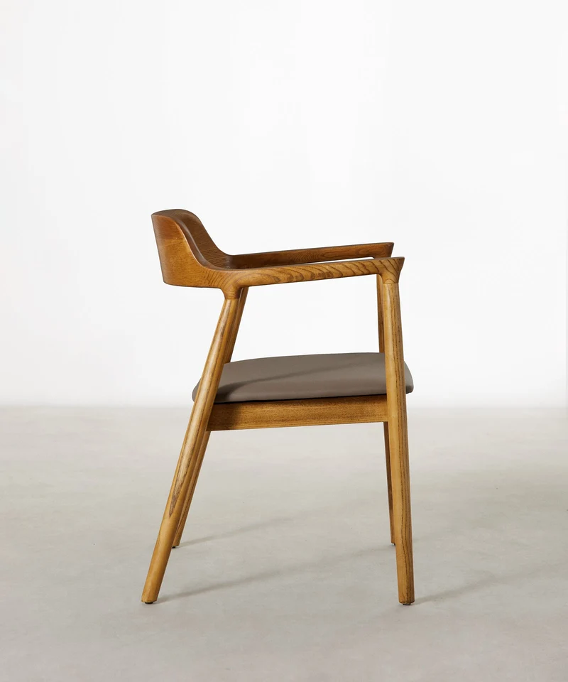 Silla de Comedor en Madera y Polipiel Olivia - Nogal Claro