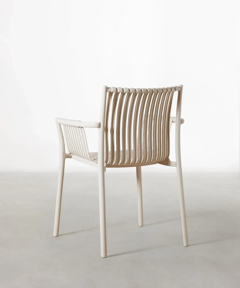 Silla de Polipropileno con Reposabrazos Salma