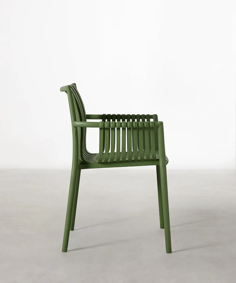 Silla de Polipropileno con Reposabrazos Salma