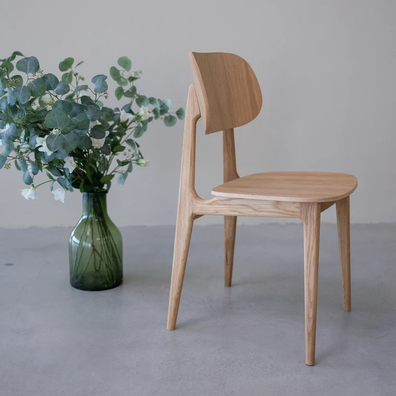 Chaise de salle à manger en bois massif de chêne Varde – Lot de 2 ou 4 chaises - NordicStory