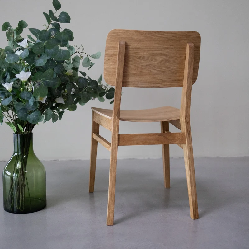 Lot de 2 ou 4 chaises de salle à manger en chêne KODAMA | NordicStory