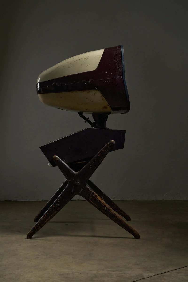 Teleavia P111 'Panoramic' Television Set (1958)