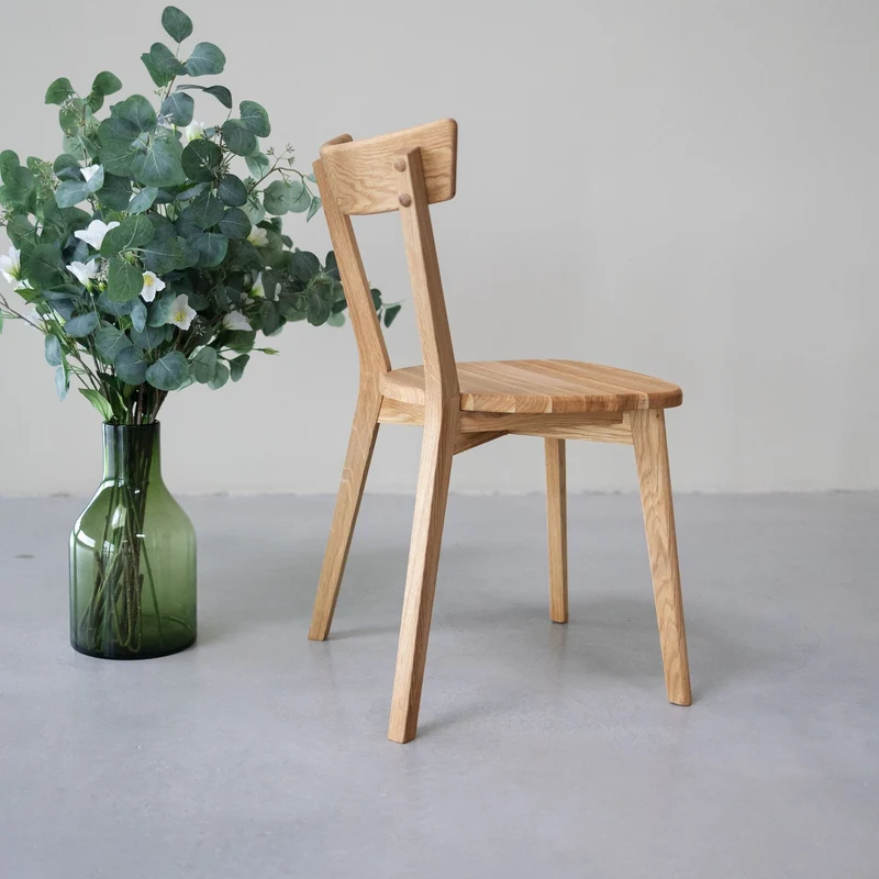 Lot de 2 ou 4 chaises de salle à manger en chêne massif VICTORIA | NordicStory