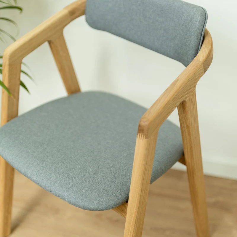 Lot de 2 ou 4 chaises de salle à manger en chêne massif rembourrées Soho | NordicStory