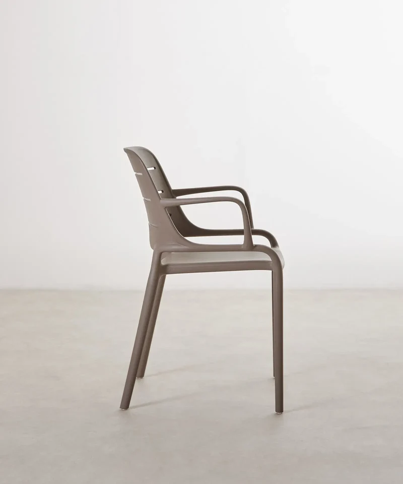 Silla de Polipropileno con Reposabrazos Mila