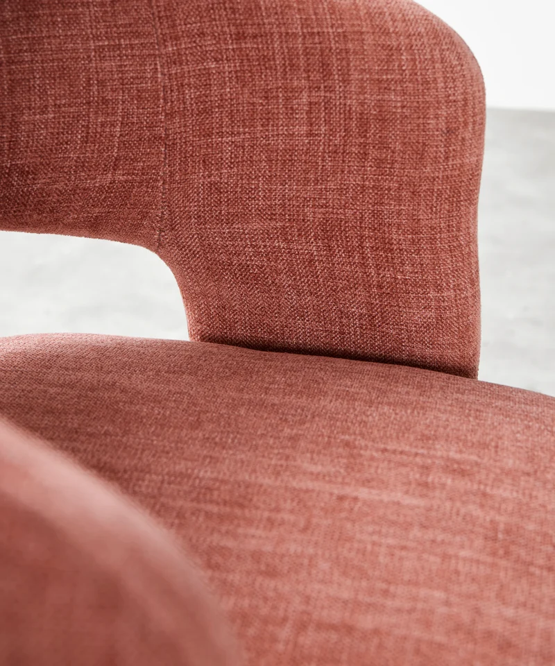 Sillón Tapizado con Reposabrazos Naya