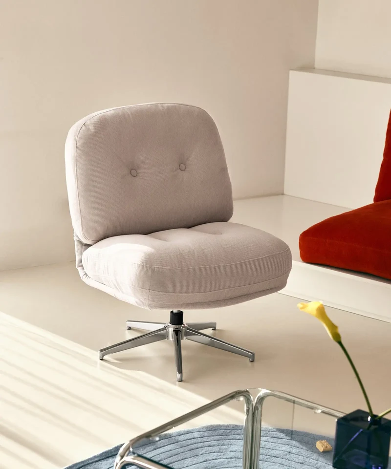 Sillón Giratorio Tapizado Orbit