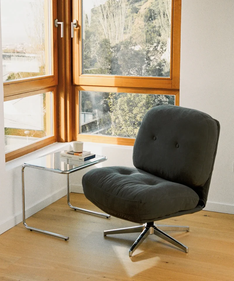 Sillón Giratorio Tapizado Orbit