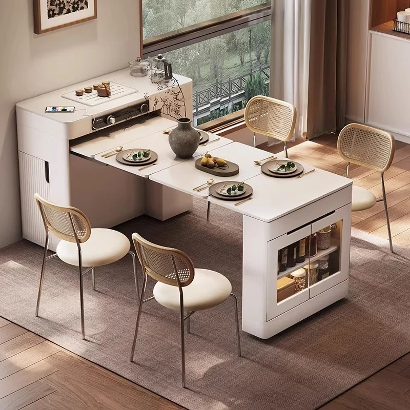 Table de cuisine avec îlot peu encombrante et roulettes universelles