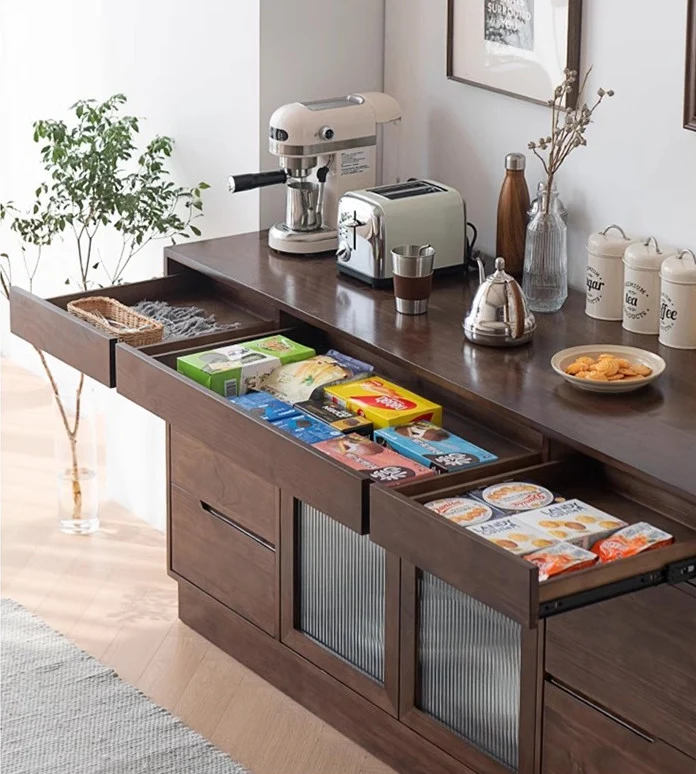 Buffet polyvalent avec plateau rotatif