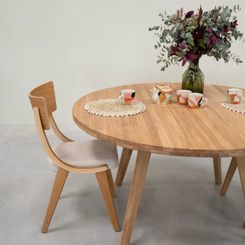 Table à manger ronde extensible en bois massif de chêne Léa - NordicStory
