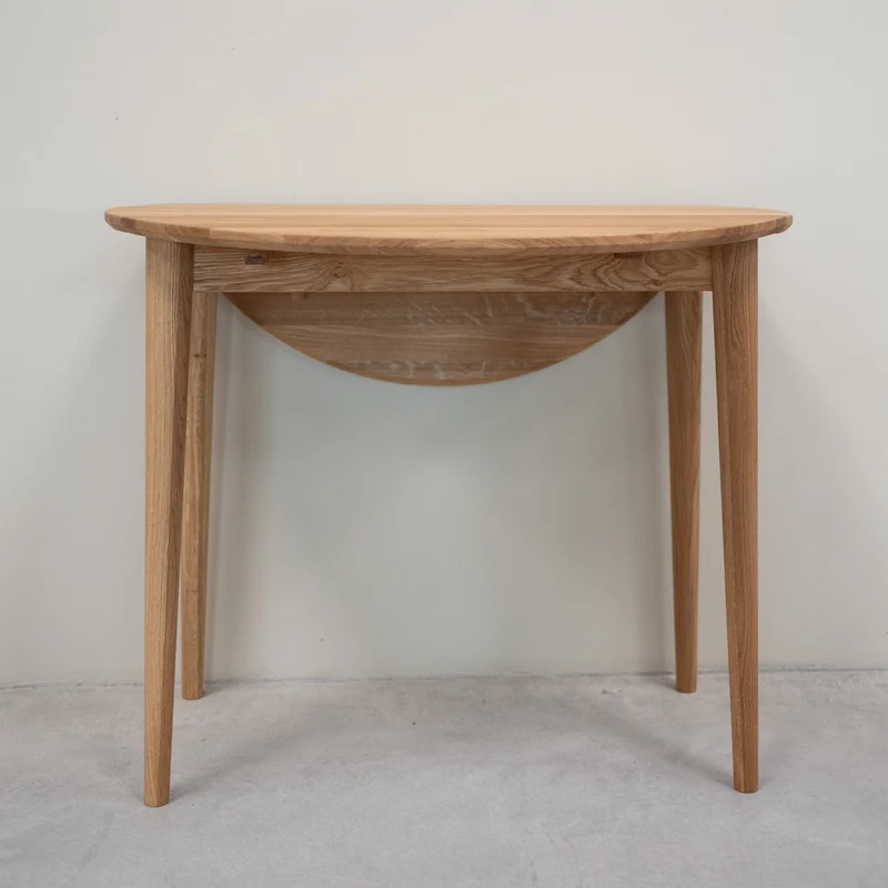 Table à manger ronde extensible en bois massif de chêne Luna - NordicStory